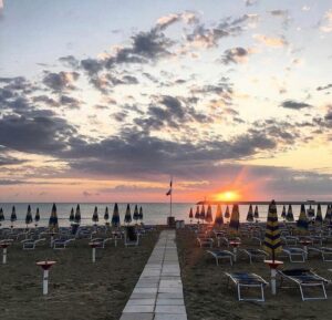 spiaggia porto san giorgio hotel mare